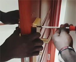 magnetic keyed lock:emergency locksmith croydon
